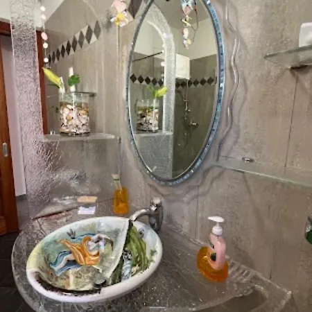 לינה וארוחת בוקר Menta E Rosmarino 3*
